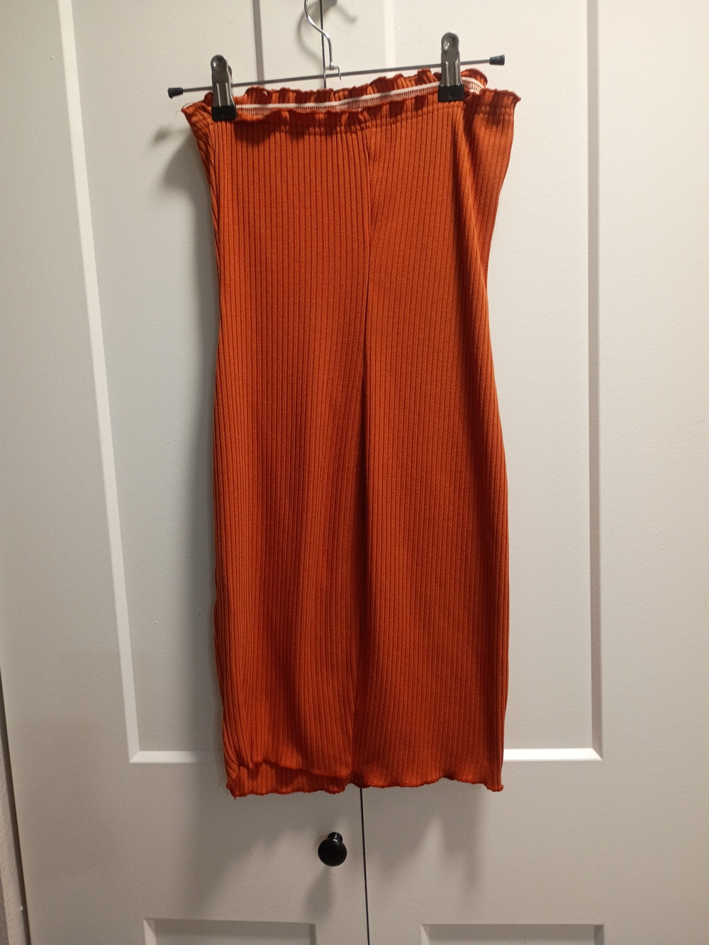 iris Strapless Ribbed Button-Front Dress in Rust Orange - Picture 2 of 3